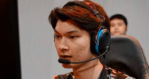 Sinatraa is an American professional Valorant player for Sentinels.