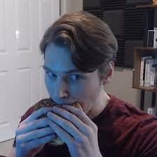Jerma eating a burger